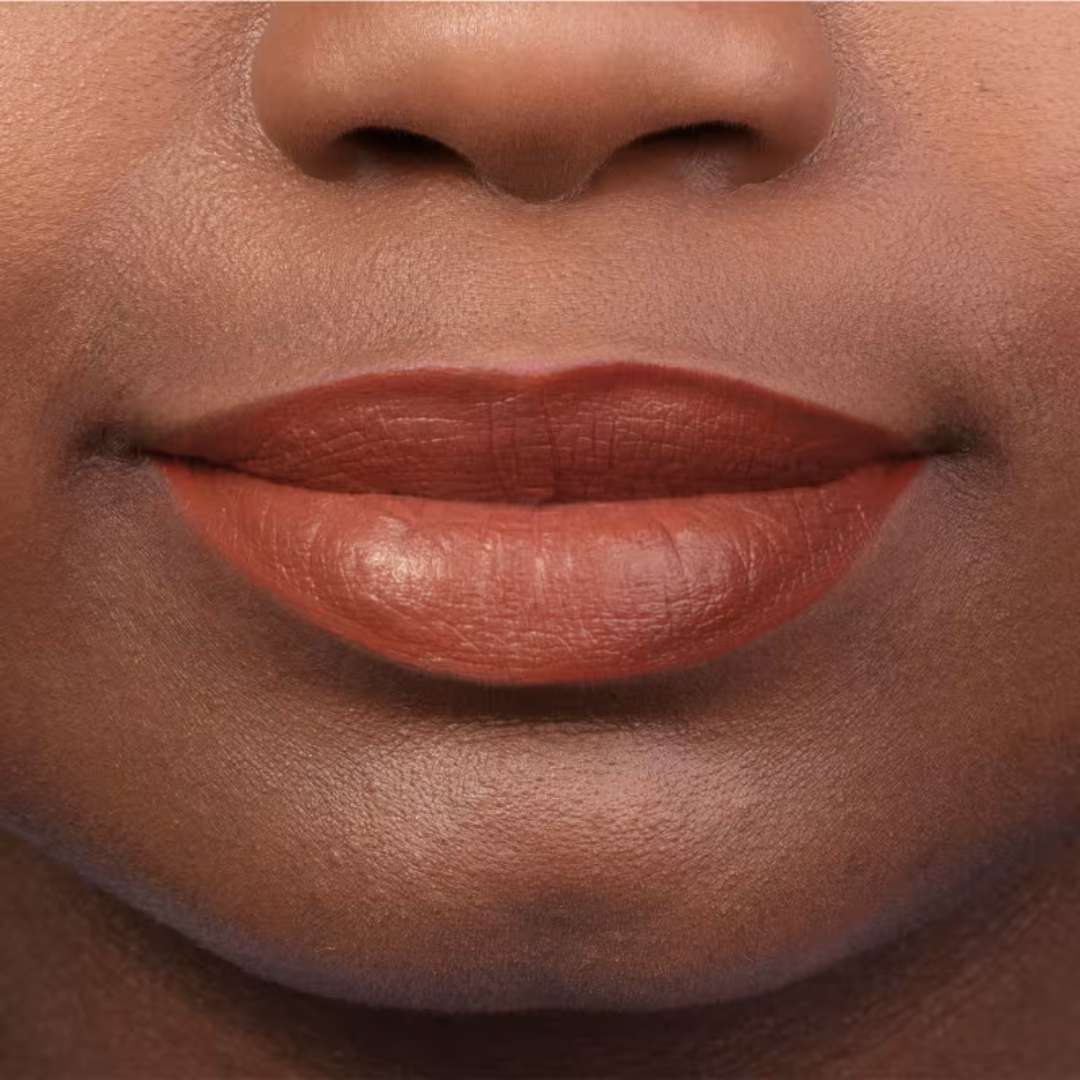 BATOM L�QUIDO MASCAVO IRRESIST�VEL EUDORA GLAM DUO CLINICAL MICROPIGMENTA��O 3,5G